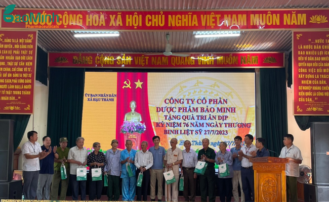 Công ty dược phẩm Bảo Minh trao tặng phần quà sức khỏe các gia đình thương binh, liệt sĩ ngày 27/7/2023